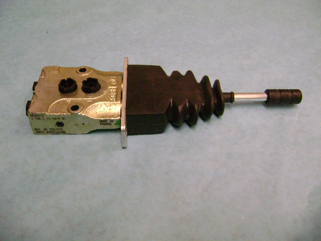 Valve - Hyd, Pilot Control Slewing | Weight: 6 lbs | Brand: SCHWING