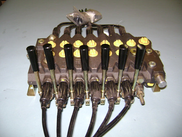 Valve - Hyd, Boom Apitech 12V Prop. 42M | Weight: 211 lbs | Brand: SCHWING